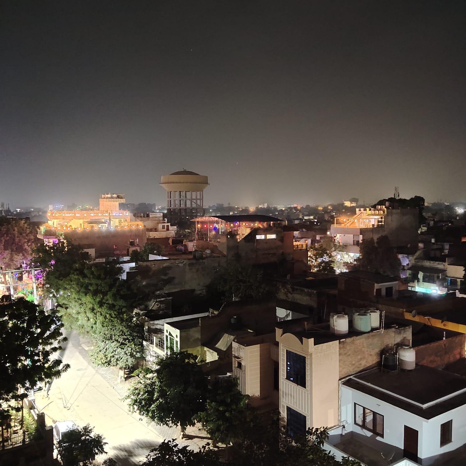 The Taj Vista Agra- Walking Distance To Taj Mahal Hotel Агра Екстериор снимка